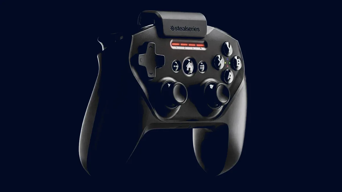 SteelSeries Nimbus+ Apple-licensed Bluetooth controller for iPhone